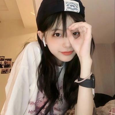 黄阿丽：小眼镜蛇
